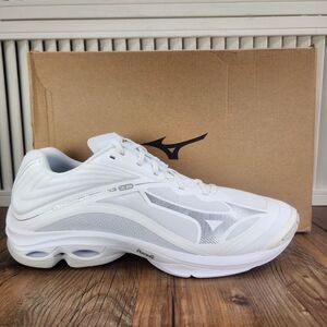 Mizuno Wave Lightning Z6 Womens Size 12 White Athletic Volleyball Sneakers Shoes